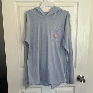Vineyard Vines long sleeve hooded t shirt.  Size Small
